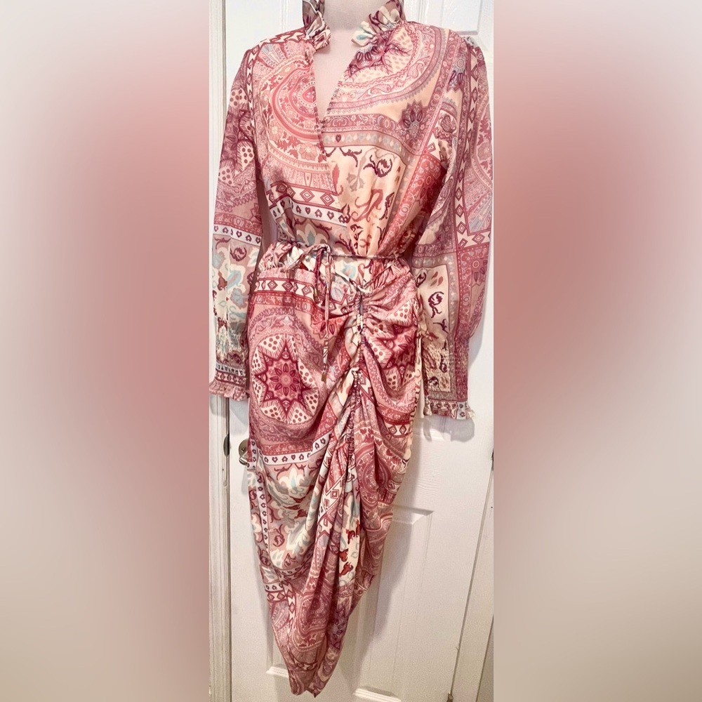 Chic Long Sleeve Paisley Dress